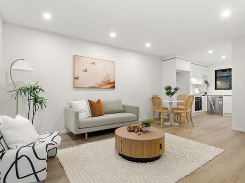 5/1088 Beach Road, Torbay