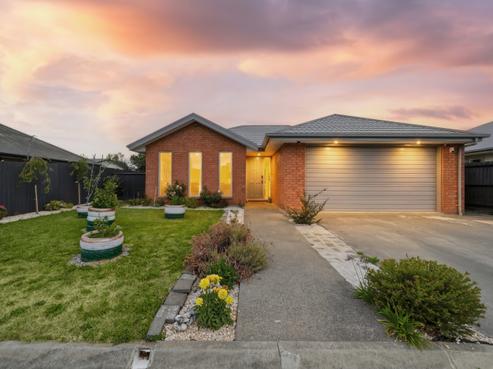 8 Saint Monica Lane, Woolston