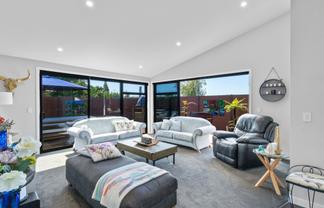 7 Phoenix Palms Grove, LEVIN