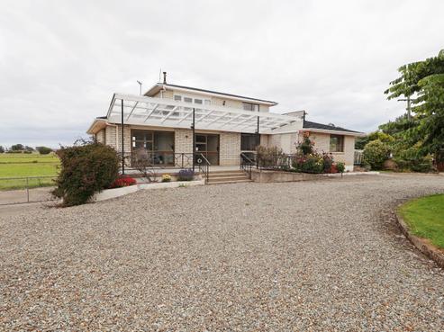 220 Bay Road, West Plains