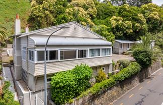 10 Milton Road, Bluff Hill