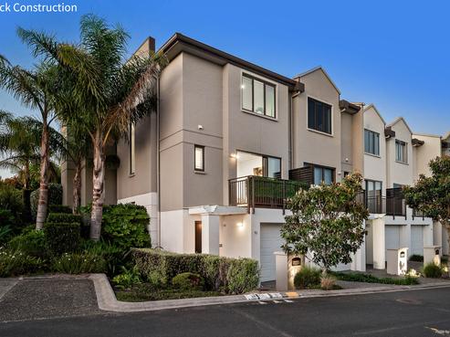 96 Naples Way, Albany Heights
