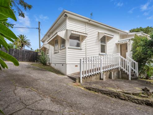 17 Awaroa Road, Sunnyvale