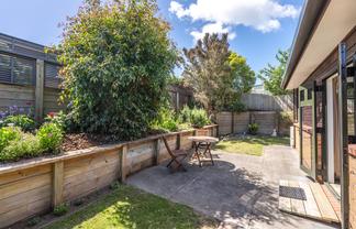 2/53 Amohia Street, Paraparaumu