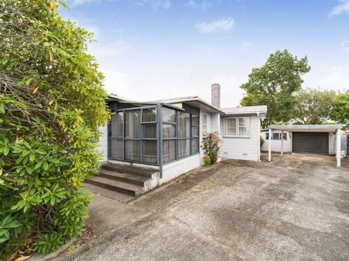 46 Duff Crescent, Highbury