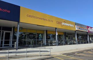 Large-Format Retail with Warehouse Capability