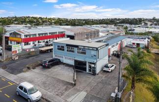 Road front on Hillside – 232sqm