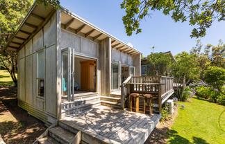 37/30 Beach Road, Waiiti