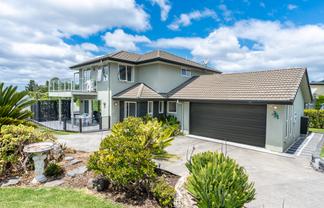 100 Estuary View, Whangamata