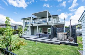 100 Estuary View, Whangamata
