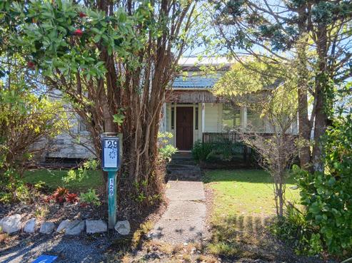 129 Russell Street, Westport