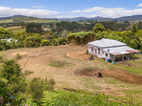 2 Abbott Road, Waikino
