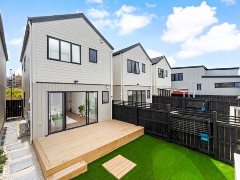 18 Toetoe Street, Westgate