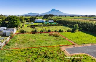 9 Gillies Lane, Opunake