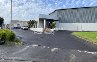 Two Level Offices In Mt Wellington