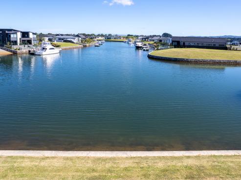 63 Stace Hopper Drive, One Tree Point