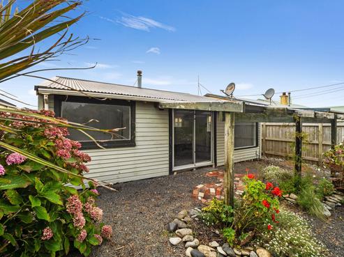 5 Seafront Road, Castlecliff