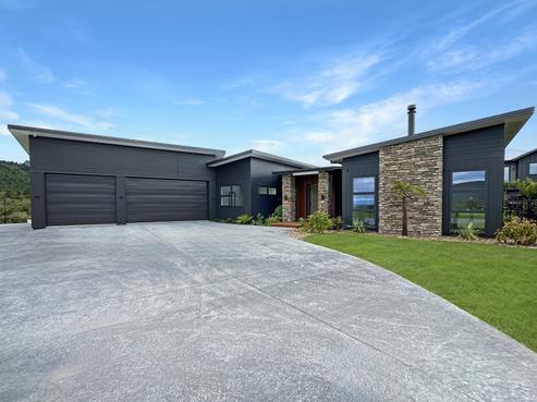 8 Broadleaf Way, Kinloch
