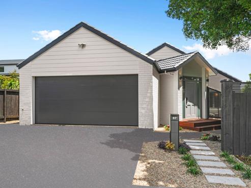 67 Fernhill Way, Oteha