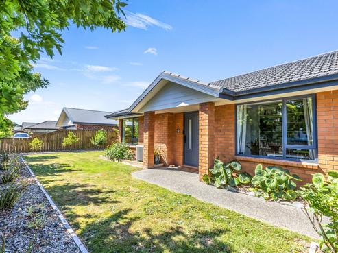 4 Ernest Place, Brightwater