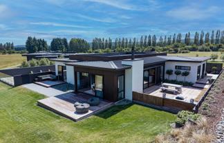 14 The Fairways, Kinloch