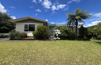 106 Regent Heights, Thames