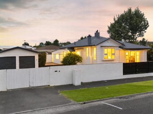 64 Cook Street, Hamilton East