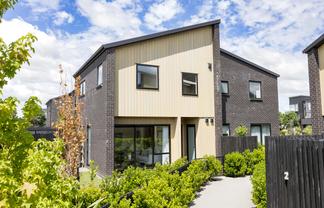 82 Glidepath Road, Hobsonville