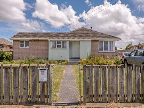15 Lambeth Crescent, Northcote