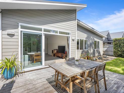 37 Cape Cod Drive, Gulf Harbour