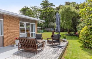 100 East Street, Greytown