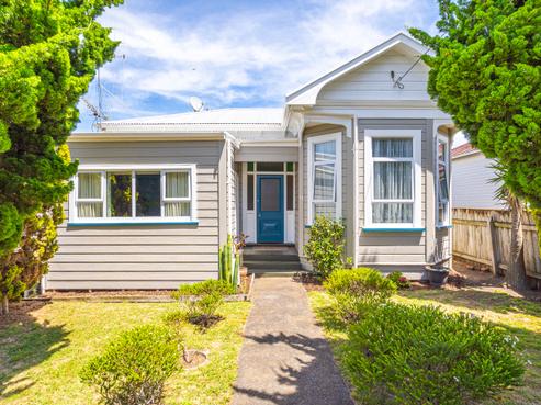 35 Smithfield Road, Tawhero