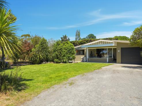 4 Achilles Parade, The Pines Beach