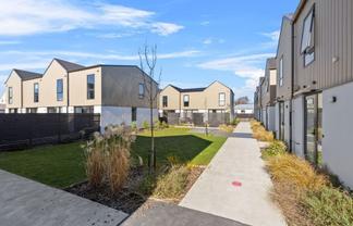 4/50 Antigua Street, Addington