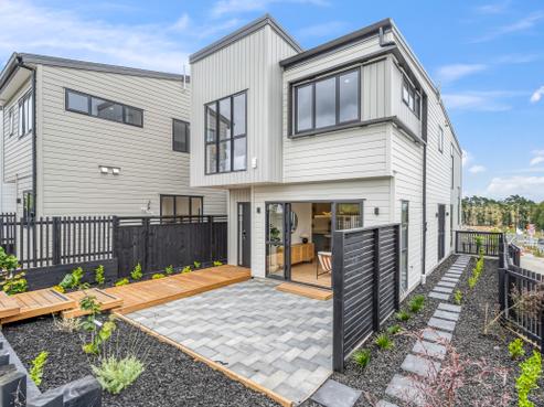 24 Toetoe Street, Westgate