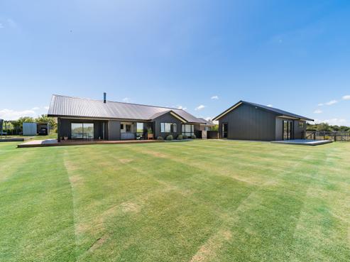235E Watershed Road, Bunnythorpe