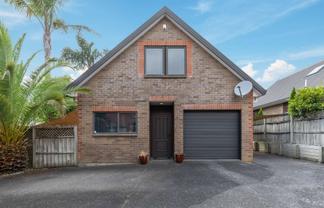 8/37 Fields Parade, Oteha