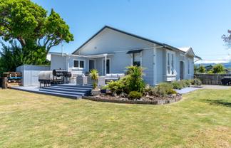 9 Garrison Street, Carterton