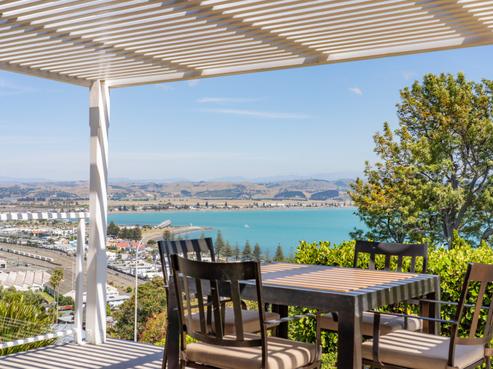 135 Thompson Road, Napier Hill