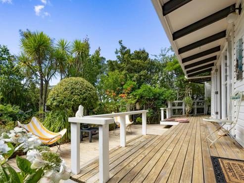 36 South Lynn Road, Titirangi