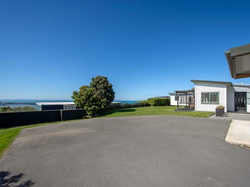 147 Soleares Avenue, Mount Pleasant