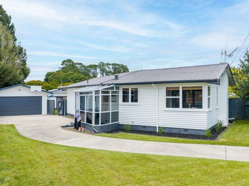 4 Colstone Street, Glenview