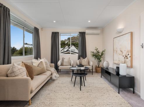 2/14 Doris Gordon Crescent, Crofton Downs