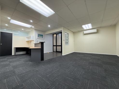 65 Birkenhead Avenue, Birkenhead