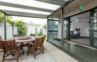 42A Townshend Crescent, Greenmeadows