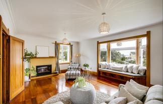 1 Lambton Road, Hospital Hill