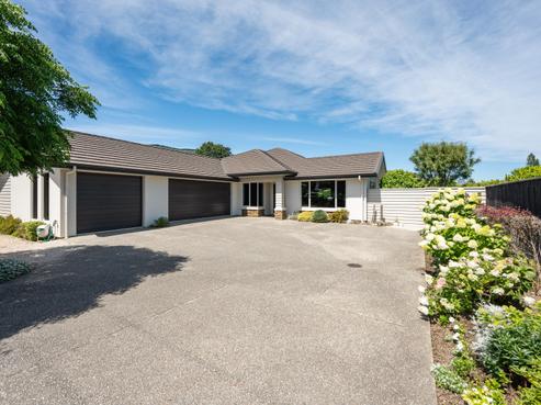 102 Champion Road, Richmond