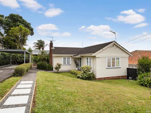 4 Locke Avenue, Mount Roskill