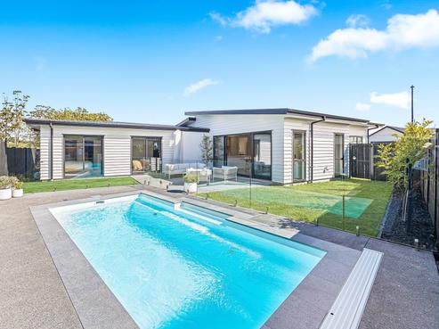 9 Matahae Crescent, Wainui