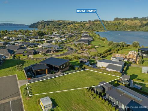 4 Joyce Harsant Place, Cooks Beach